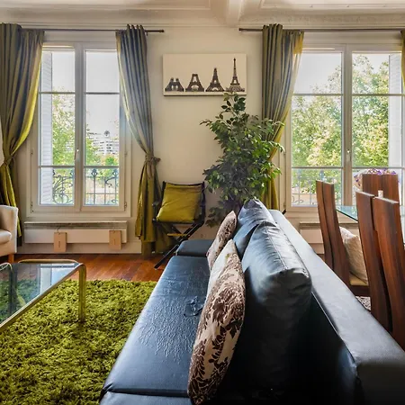 Opulent 1bd Near Eiffel Tower Grenelle Apartment *